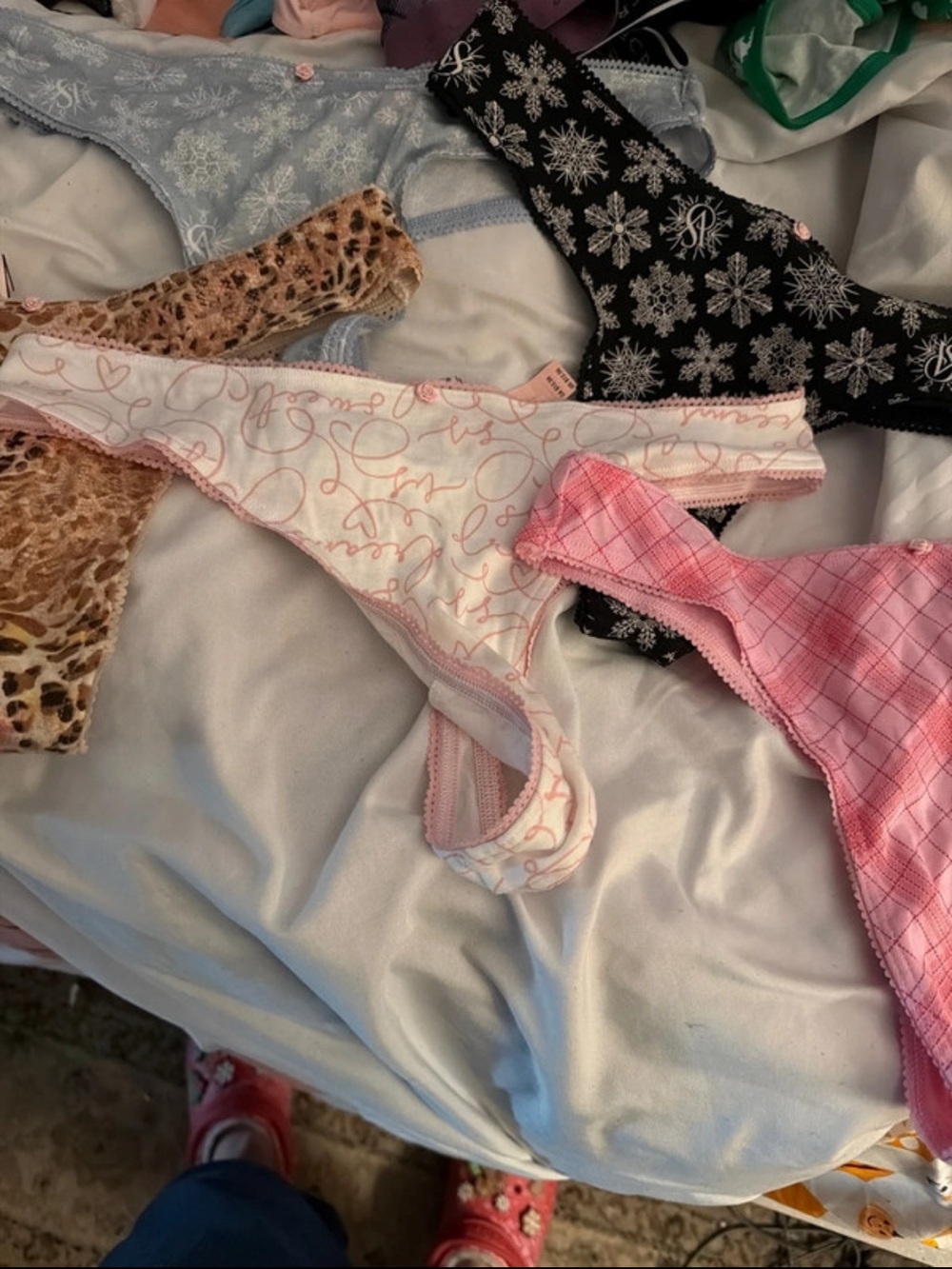 Victoria's Secret Pink & White Script Cotton Thong set of 5
